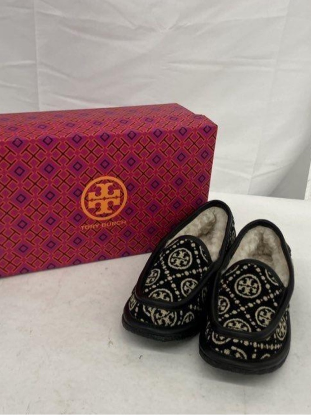 Tory Burch T Monogram Buddy Shearling Slipper Black Sz 5